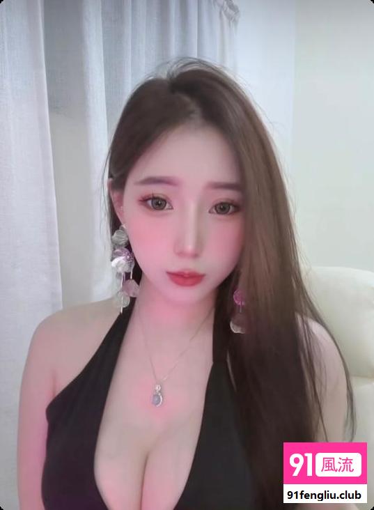 过年不休息的美女